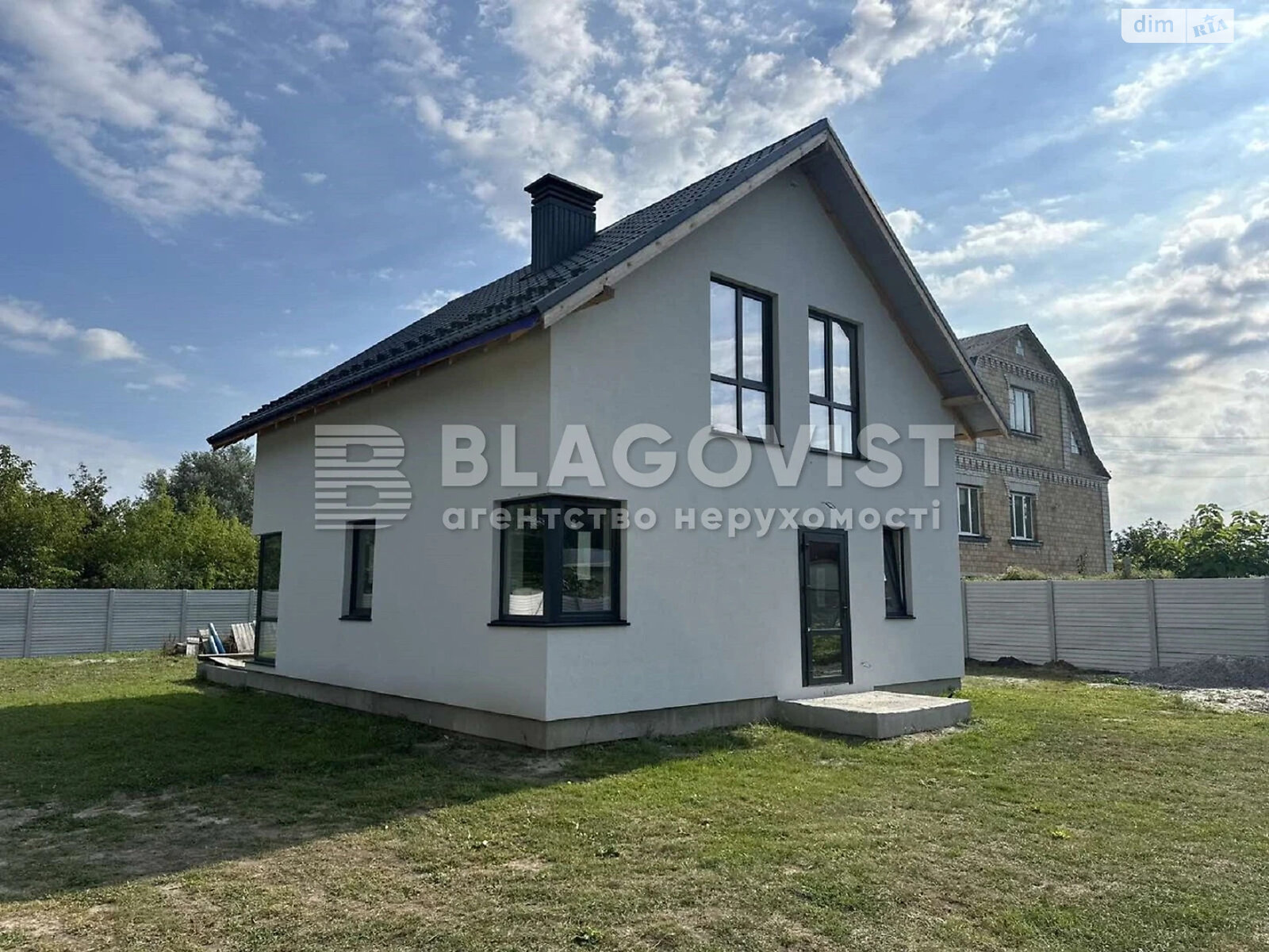 двухэтажный дом с гаражом, 111.8 кв. м, кирпич. Продажа в Василькове фото 1 двухэтажный дом с гаражом, 111.8 кв. м, кирпич. Продажа в Василькове фото 1