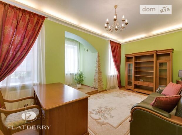 двоповерховий будинок з каміном, 447 кв. м, цегла. Продаж в Глевасі (Київська обл.) фото 1 двоповерховий будинок з каміном, 447 кв. м, цегла. Продаж в Глевасі (Київська обл.) фото 1