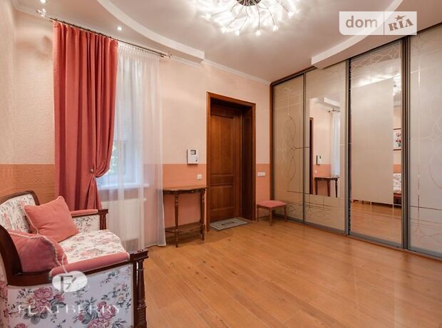двоповерховий будинок з каміном, 447 кв. м, цегла. Продаж в Глевасі (Київська обл.) фото 1 двоповерховий будинок з каміном, 447 кв. м, цегла. Продаж в Глевасі (Київська обл.) фото 1