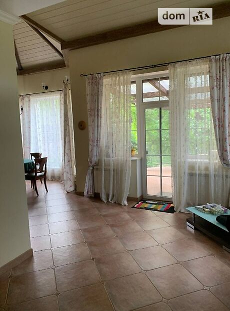 триповерховий будинок з садом, 354.9 кв. м, цегла. Продаж в Хлепчі (Київська обл.) фото 1 триповерховий будинок з садом, 354.9 кв. м, цегла. Продаж в Хлепчі (Київська обл.) фото 1