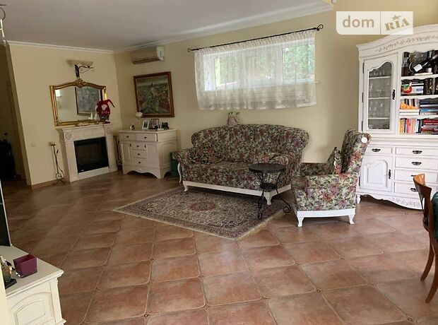 триповерховий будинок з садом, 354.9 кв. м, цегла. Продаж в Хлепчі (Київська обл.) фото 1 триповерховий будинок з садом, 354.9 кв. м, цегла. Продаж в Хлепчі (Київська обл.) фото 1