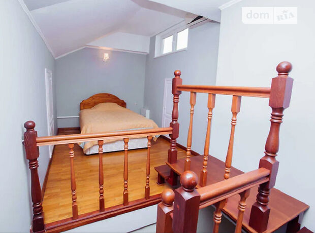триповерховий будинок, 315.4 кв. м, кирпич. Продаж в Хлепчі (Київська обл.) фото 1 триповерховий будинок, 315.4 кв. м, кирпич. Продаж в Хлепчі (Київська обл.) фото 1