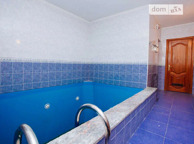 триповерховий будинок, 315.4 кв. м, кирпич. Продаж в Хлепчі (Київська обл.) фото 1 триповерховий будинок, 315.4 кв. м, кирпич. Продаж в Хлепчі (Київська обл.) фото 1
