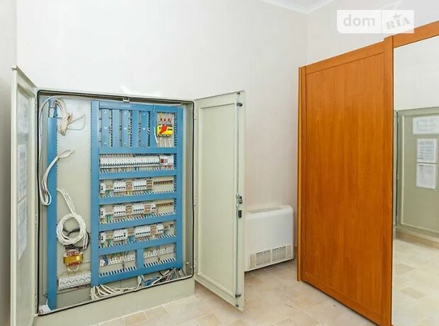 двоповерховий будинок з каміном, 1050 кв. м, цегла. Продаж в Іванковичах (Київська обл.) фото 1 двоповерховий будинок з каміном, 1050 кв. м, цегла. Продаж в Іванковичах (Київська обл.) фото 1
