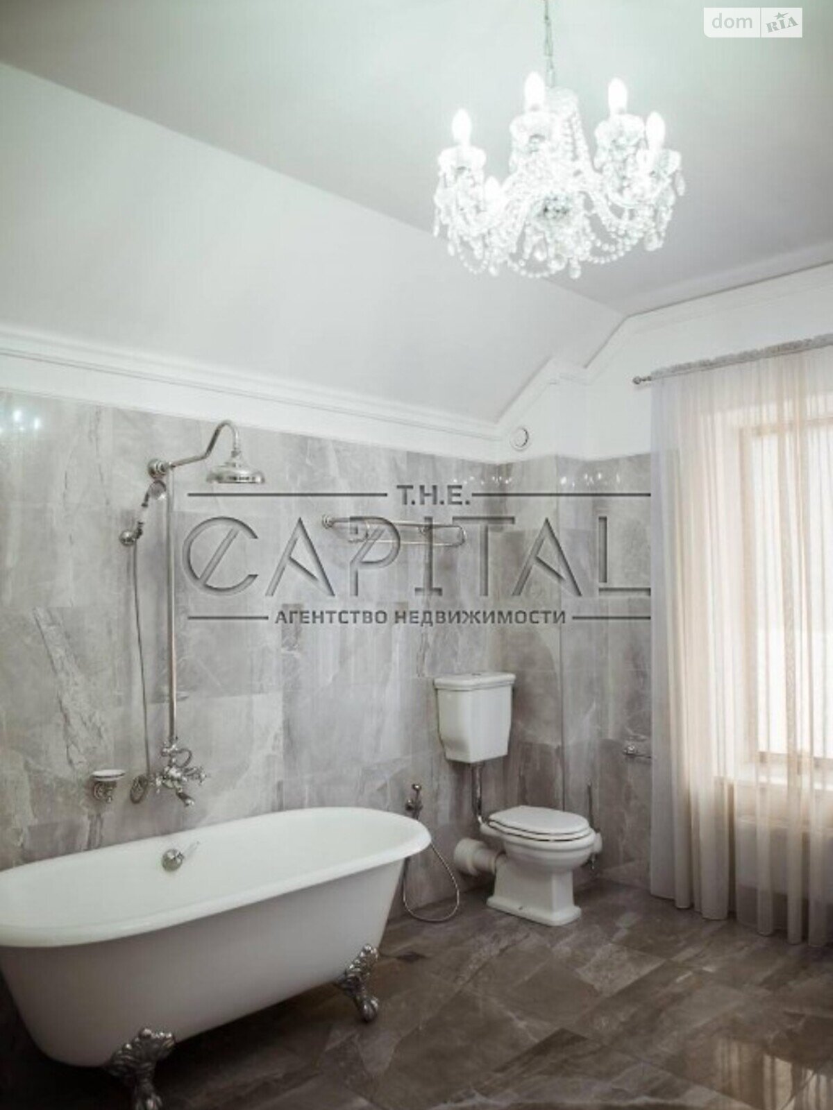 трехэтажный дом, 480 кв. м, кирпич. Продажа в Иванковичах фото 1 трехэтажный дом, 480 кв. м, кирпич. Продажа в Иванковичах фото 1