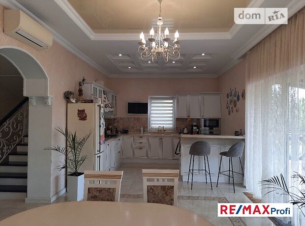двоповерховий будинок з каміном, 270 кв. м, цегла. Продаж в Іванковичах (Київська обл.) фото 1 двоповерховий будинок з каміном, 270 кв. м, цегла. Продаж в Іванковичах (Київська обл.) фото 1