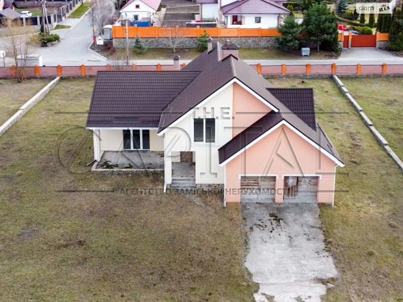 двухэтажный дом, 358 кв. м, кирпич. Продажа в Иванковичах фото 1