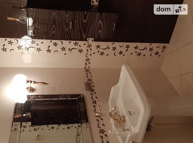 двоповерховий будинок з каміном, 250 кв. м, цегла. Продаж в Іванковичах (Київська обл.) фото 1 двоповерховий будинок з каміном, 250 кв. м, цегла. Продаж в Іванковичах (Київська обл.) фото 1