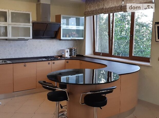 двоповерховий будинок з каміном, 250 кв. м, цегла. Продаж в Іванковичах (Київська обл.) фото 1 двоповерховий будинок з каміном, 250 кв. м, цегла. Продаж в Іванковичах (Київська обл.) фото 1