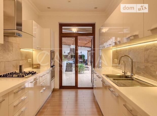 триповерховий будинок з каміном, 340 кв. м, цегла. Продаж в Іванковичах (Київська обл.) фото 1 триповерховий будинок з каміном, 340 кв. м, цегла. Продаж в Іванковичах (Київська обл.) фото 1