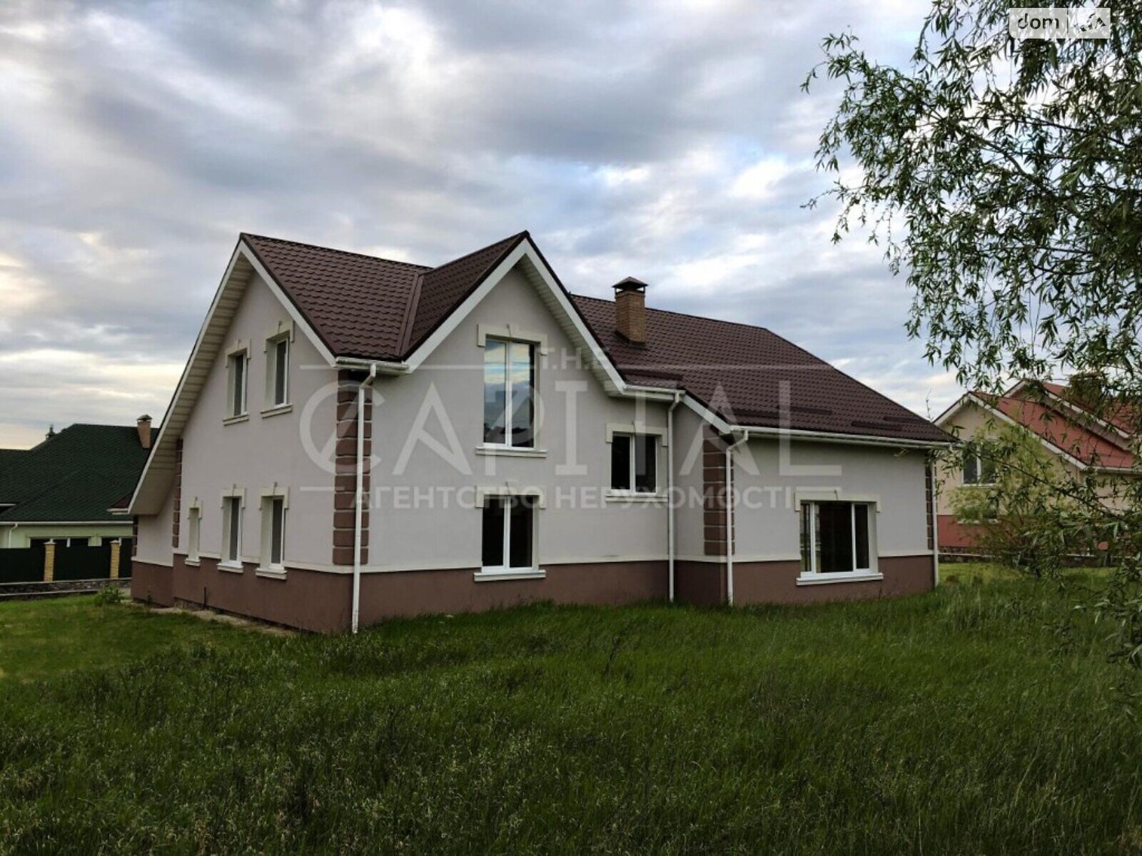двоповерховий будинок з опаленням, 378 кв. м, цегла. Продаж у Іванковичах фото 1 двоповерховий будинок з опаленням, 378 кв. м, цегла. Продаж у Іванковичах фото 1