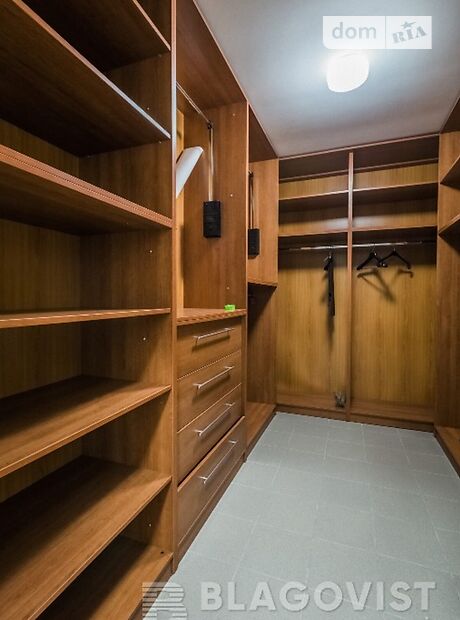 двоповерховий будинок з каміном, 780 кв. м, цегла. Продаж в Крушинці (Київська обл.) фото 1 двоповерховий будинок з каміном, 780 кв. м, цегла. Продаж в Крушинці (Київська обл.) фото 1