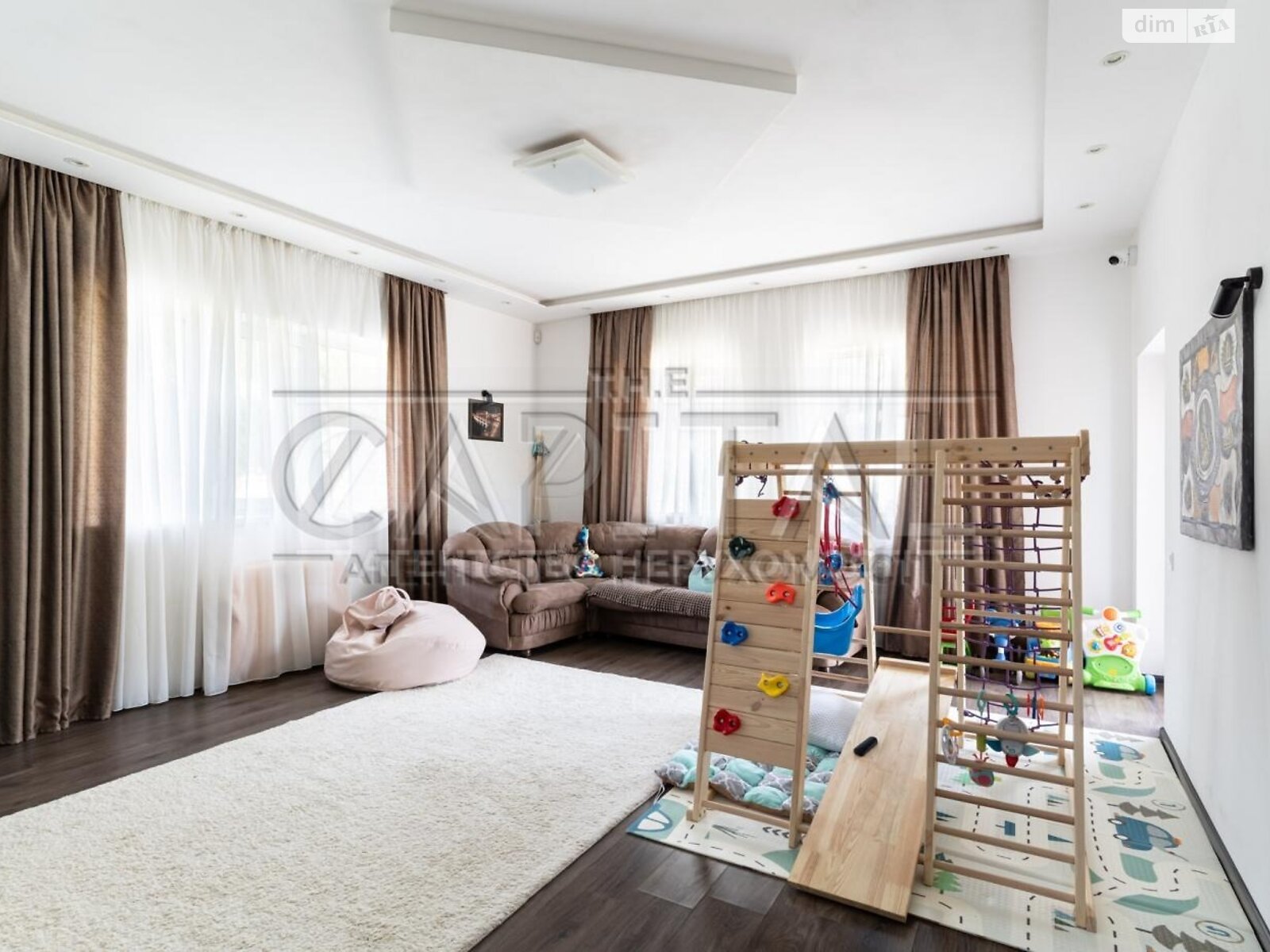 двухэтажный дом с гаражом, 208.6 кв. м, кирпич. Продажа в Василькове фото 1 двухэтажный дом с гаражом, 208.6 кв. м, кирпич. Продажа в Василькове фото 1