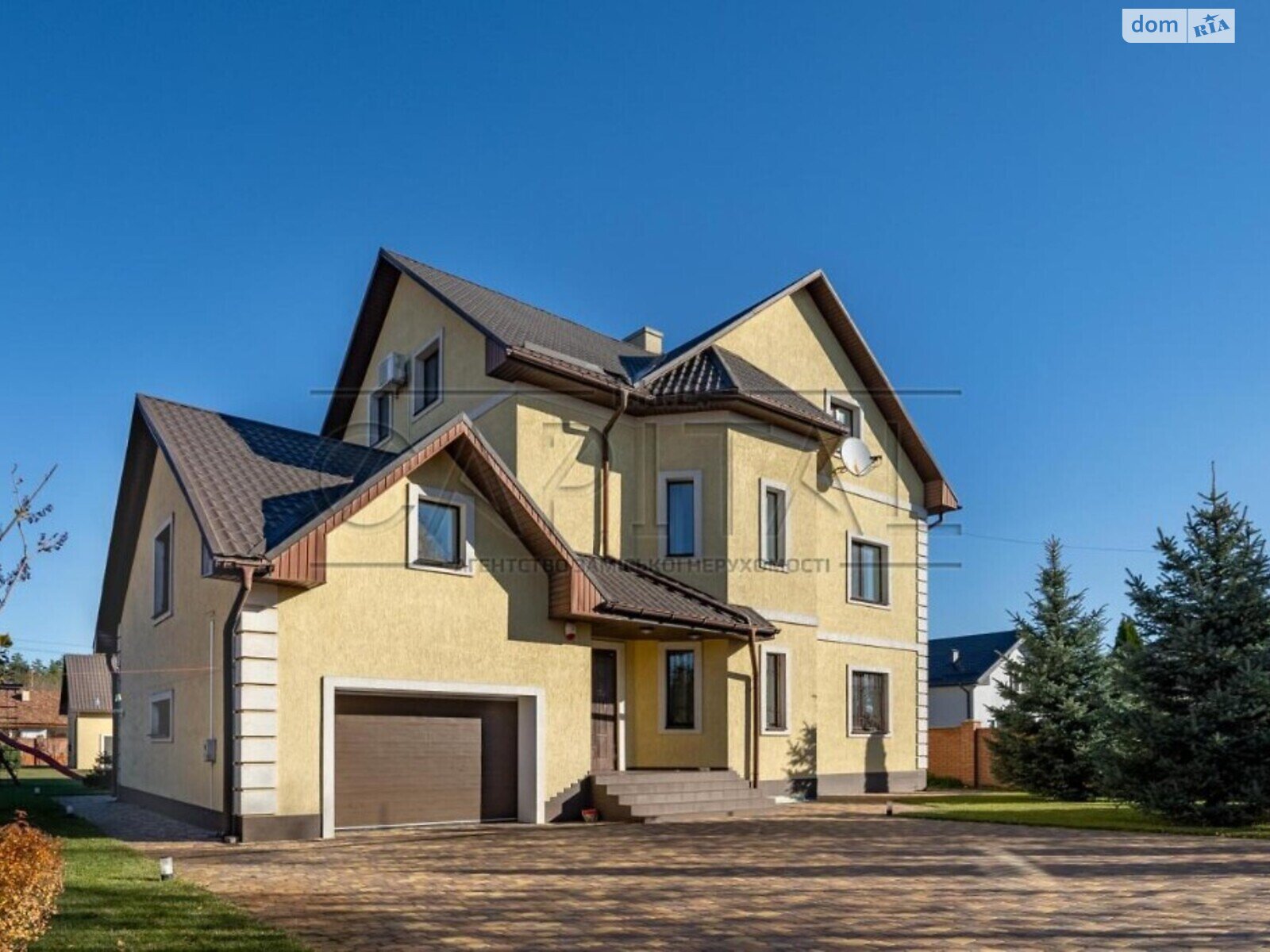 трехэтажный дом с отоплением, 350 кв. м, кирпич. Продажа в Мархалевке фото 1 трехэтажный дом с отоплением, 350 кв. м, кирпич. Продажа в Мархалевке фото 1