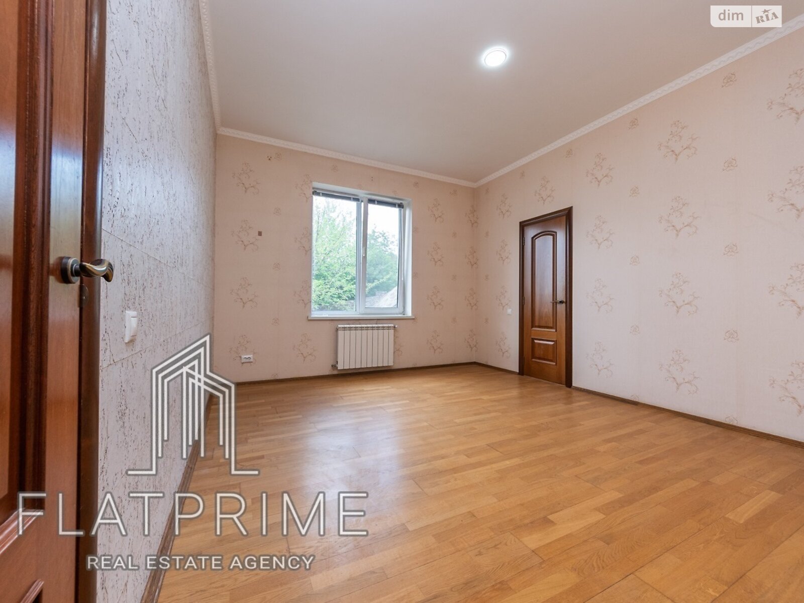 двоповерховий будинок з гаражем, 241.5 кв. м, цегла. Продаж в Василькові, район Васильків фото 1 двоповерховий будинок з гаражем, 241.5 кв. м, цегла. Продаж в Василькові, район Васильків фото 1
