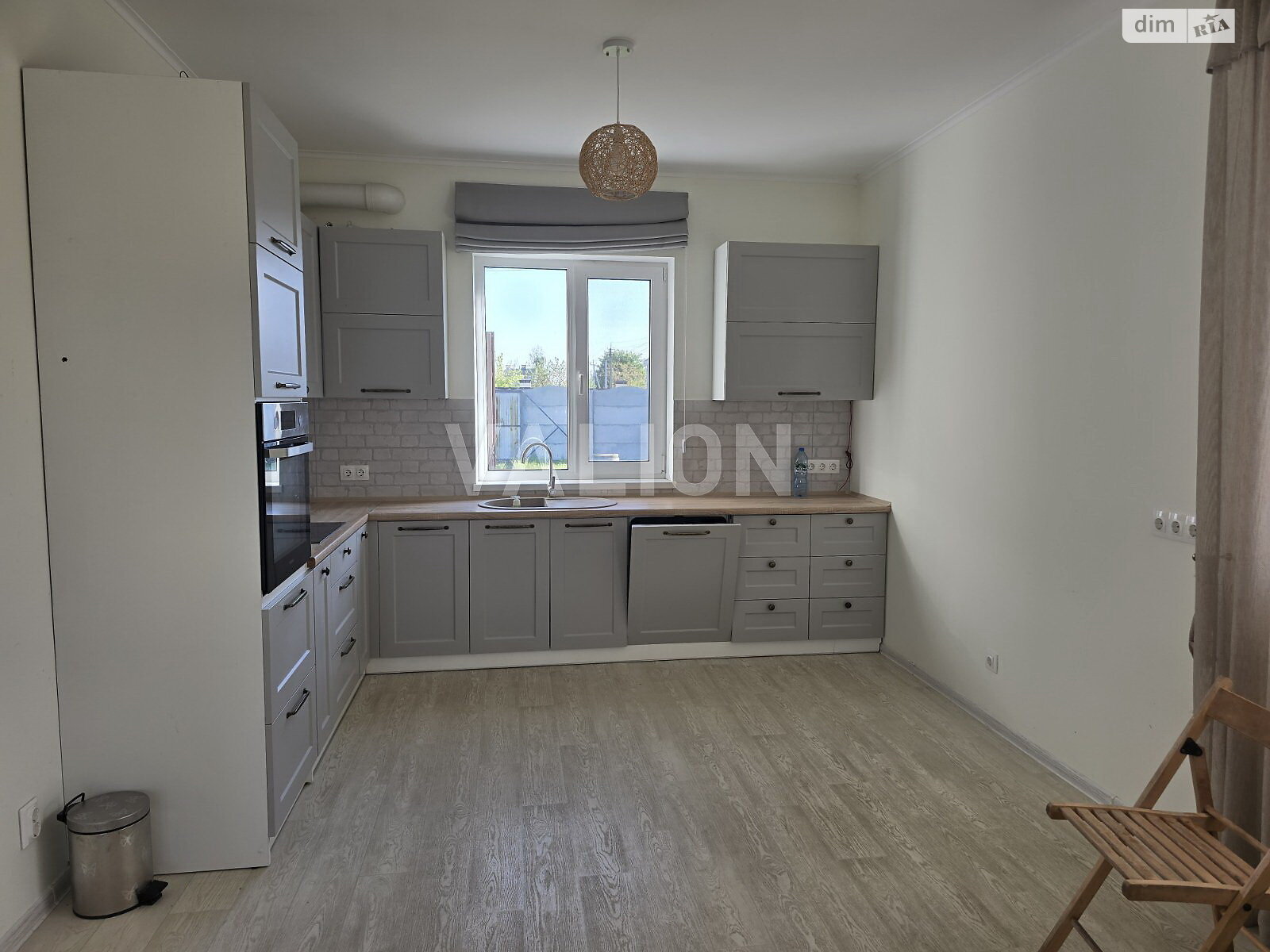 двухэтажный дом с верандой, 106 кв. м, пеноблок. Продажа в Великой Александровке фото 1 двухэтажный дом с верандой, 106 кв. м, пеноблок. Продажа в Великой Александровке фото 1