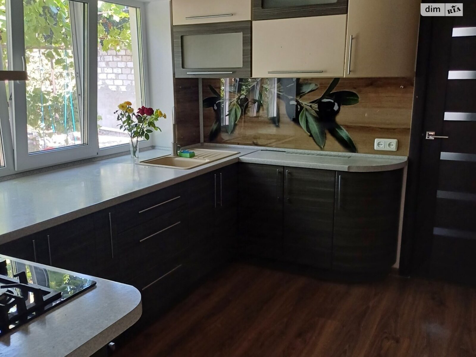 одноэтажный дом с верандой, 74.5 кв. м, кирпич. Продажа в Великой Александровке район Великая Александровка фото 1 одноэтажный дом с верандой, 74.5 кв. м, кирпич. Продажа в Великой Александровке район Великая Александровка фото 1