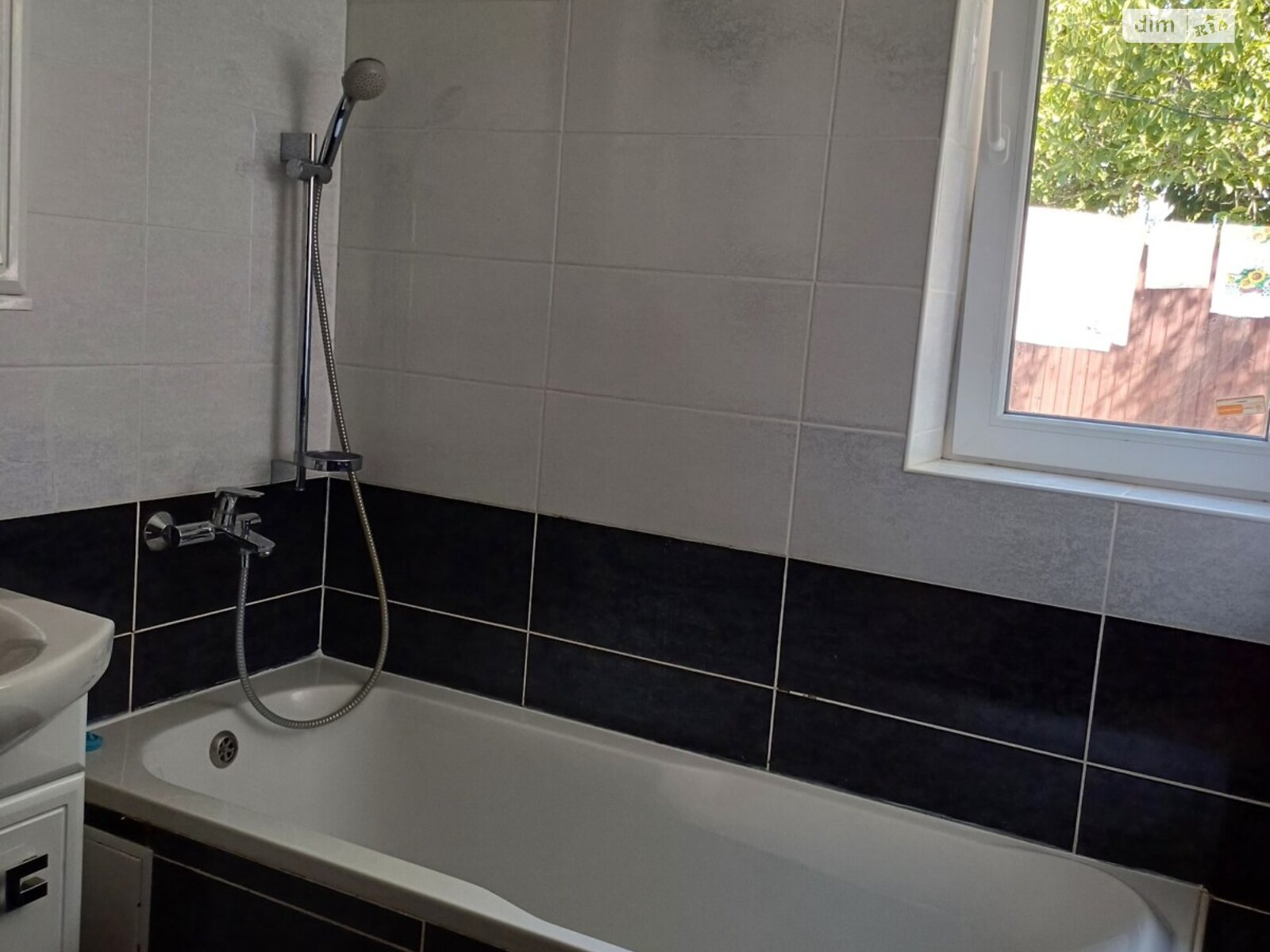 одноэтажный дом с верандой, 74.5 кв. м, кирпич. Продажа в Великой Александровке район Великая Александровка фото 1 одноэтажный дом с верандой, 74.5 кв. м, кирпич. Продажа в Великой Александровке район Великая Александровка фото 1