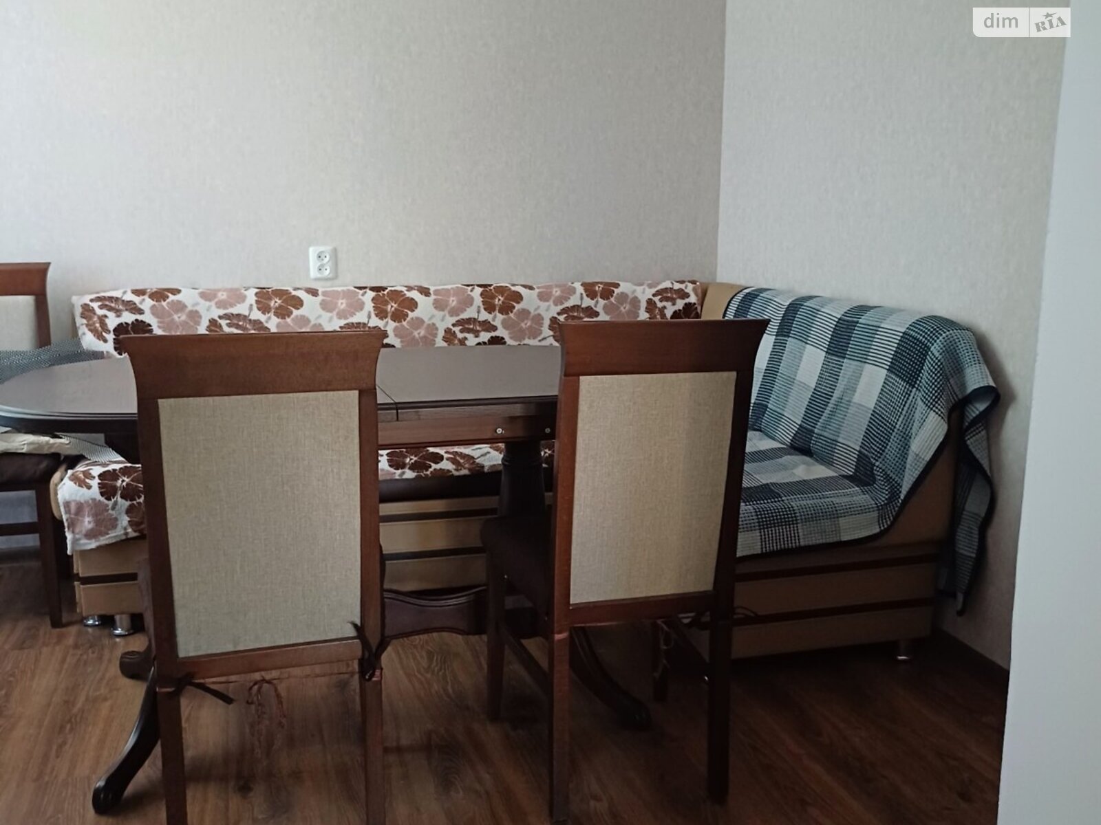 одноэтажный дом с верандой, 74.5 кв. м, кирпич. Продажа в Великой Александровке район Великая Александровка фото 1 одноэтажный дом с верандой, 74.5 кв. м, кирпич. Продажа в Великой Александровке район Великая Александровка фото 1