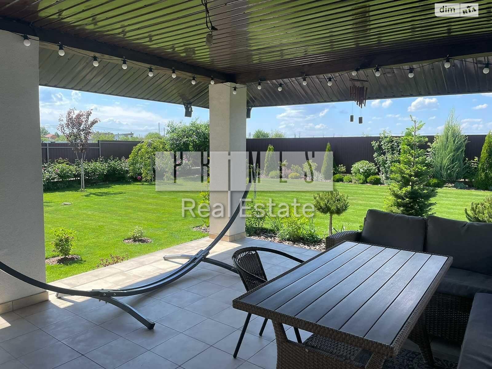 двухэтажный дом с отоплением, 180 кв. м, кирпич. Продажа в Великой Александровке фото 1 двухэтажный дом с отоплением, 180 кв. м, кирпич. Продажа в Великой Александровке фото 1