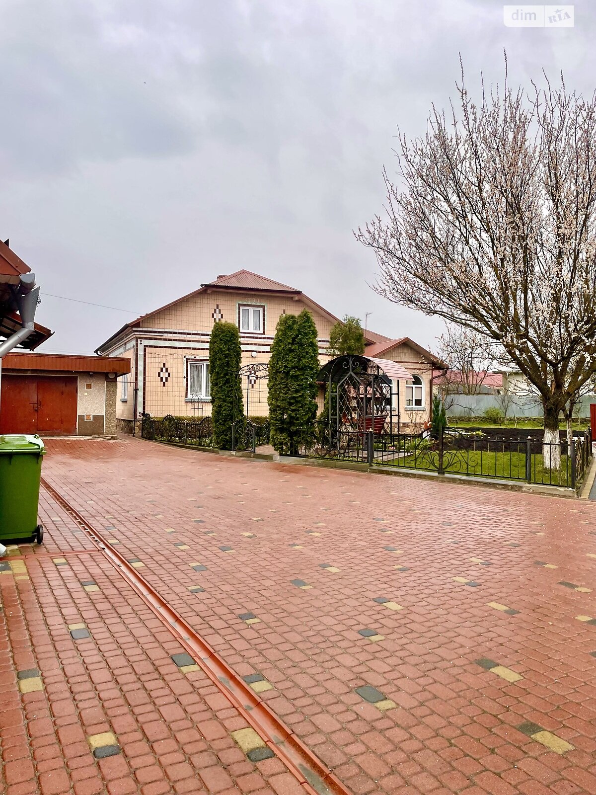 одноэтажный дом с верандой, 126 кв. м, кирпич. Продажа в Великой Березовице фото 1 одноэтажный дом с верандой, 126 кв. м, кирпич. Продажа в Великой Березовице фото 1