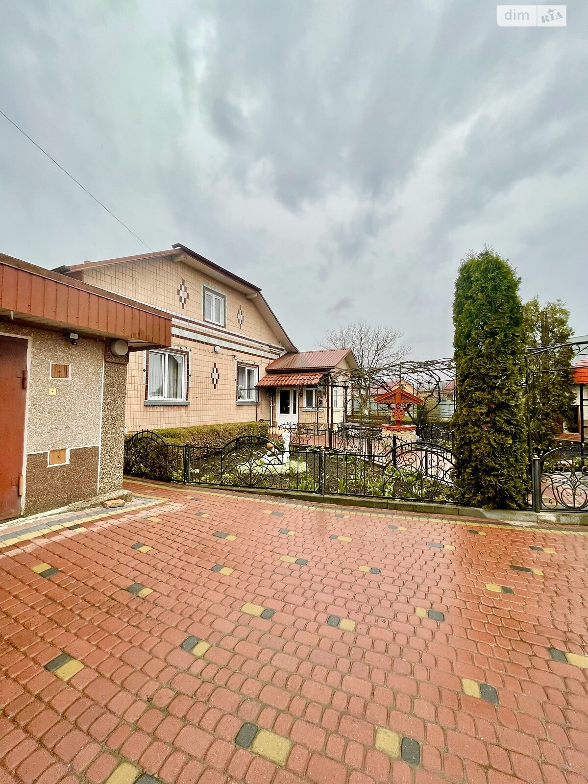 одноэтажный дом с верандой, 126 кв. м, кирпич. Продажа в Великой Березовице фото 1 одноэтажный дом с верандой, 126 кв. м, кирпич. Продажа в Великой Березовице фото 1