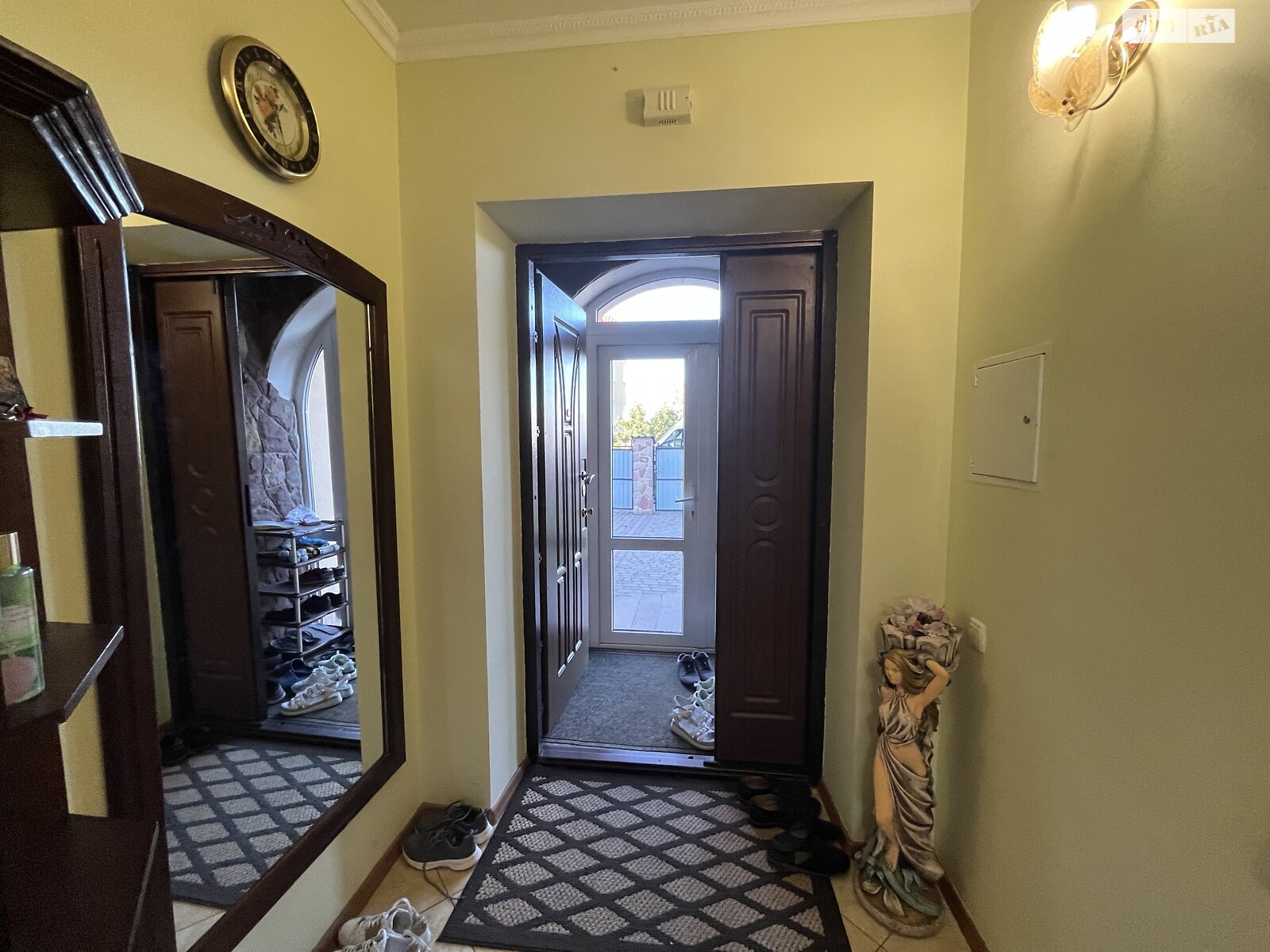 двоповерховий будинок з ремонтом, 171 кв. м, цегла. Продаж у Великій Березовиці фото 1 двоповерховий будинок з ремонтом, 171 кв. м, цегла. Продаж у Великій Березовиці фото 1
