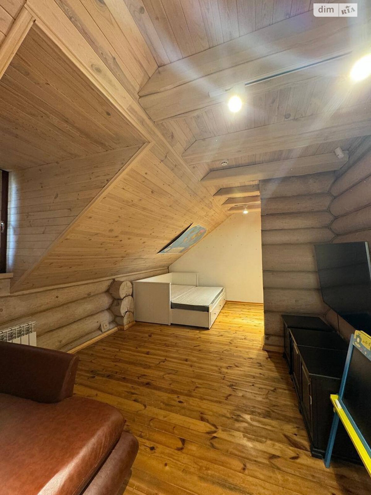 двоповерховий будинок з гаражем, 354.6 кв. м, зруб. Продаж у Великій Бугаївці фото 1 двоповерховий будинок з гаражем, 354.6 кв. м, зруб. Продаж у Великій Бугаївці фото 1