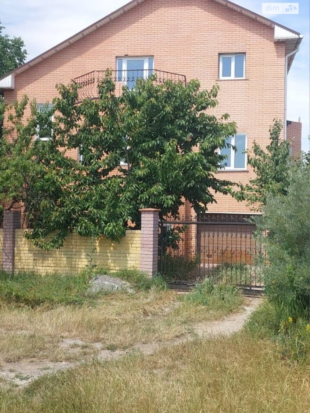 триповерховий будинок з верандою, 197 кв. м, керамзітобетон. Продаж у Великій Димерці фото 1