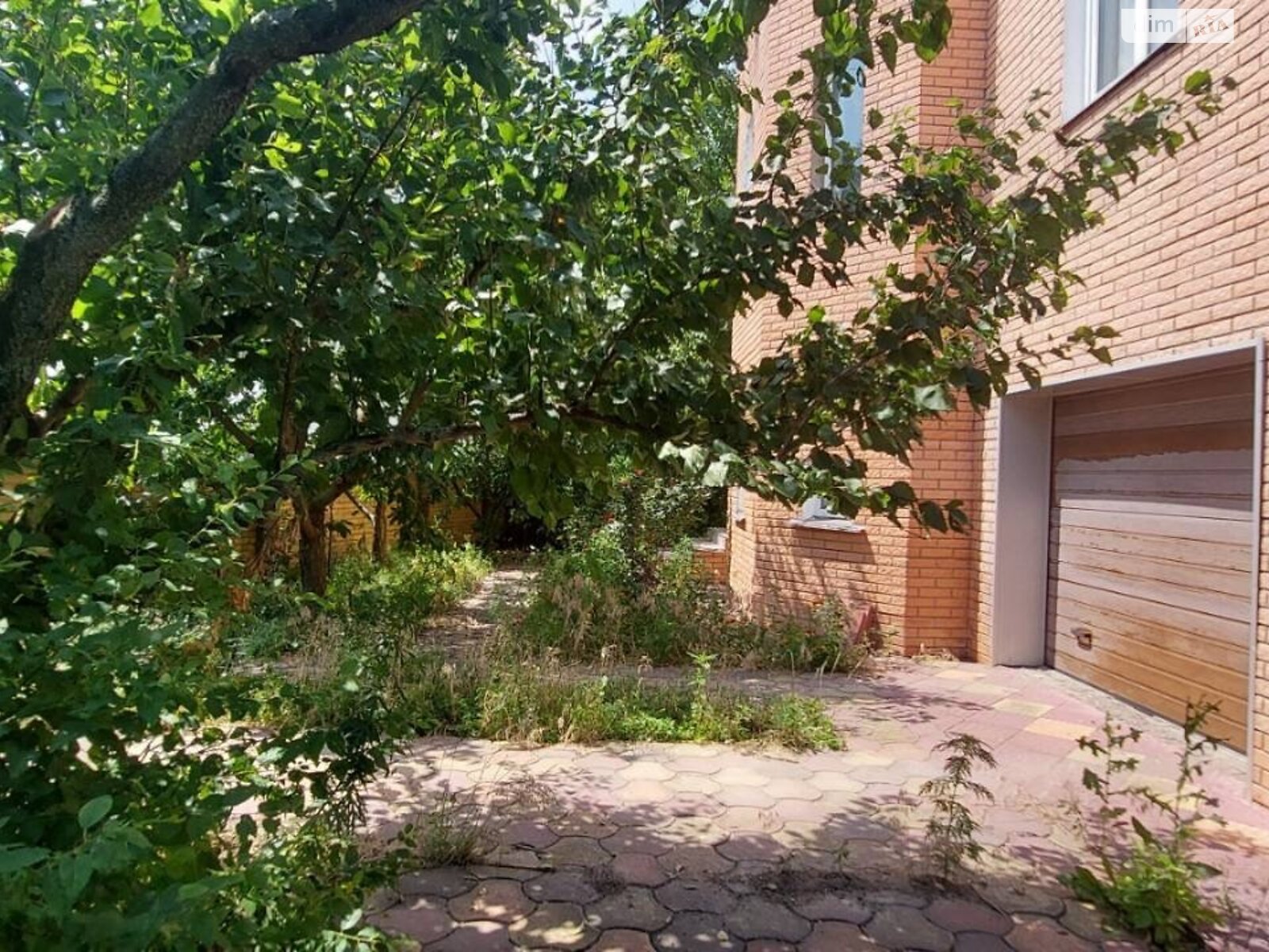 триповерховий будинок з верандою, 197 кв. м, керамзітобетон. Продаж у Великій Димерці фото 1