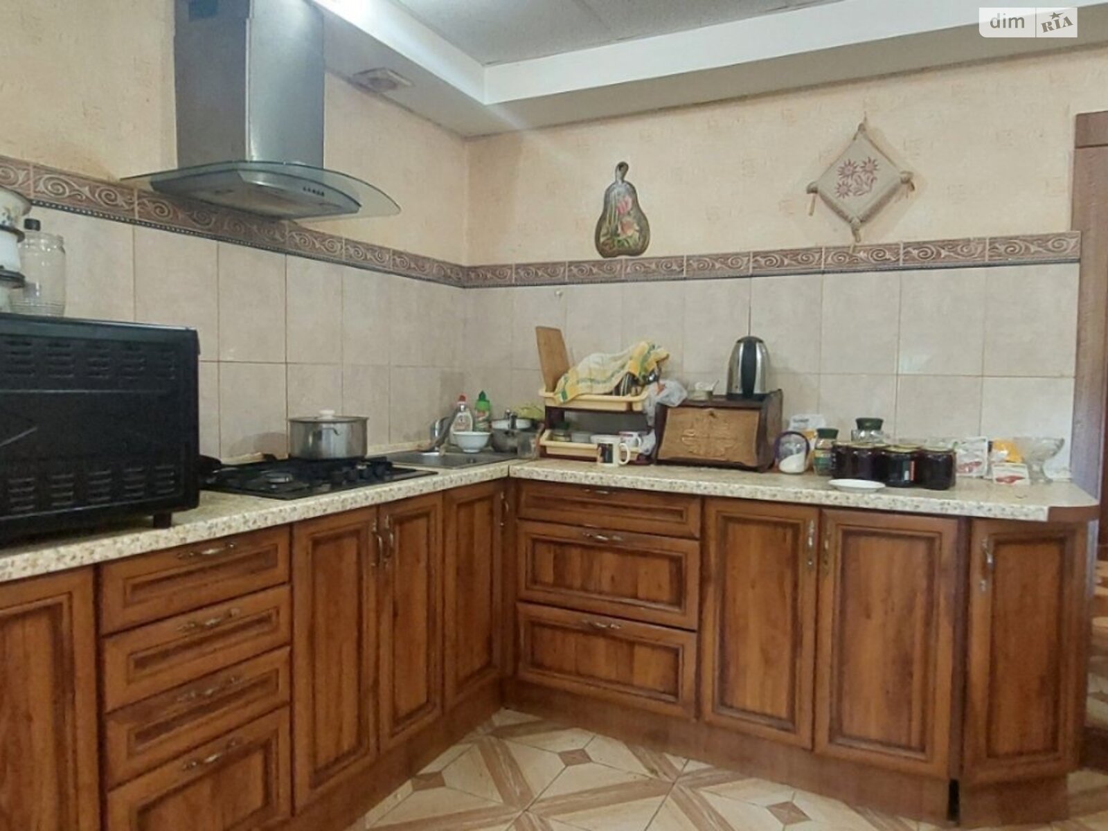 триповерховий будинок з верандою, 197 кв. м, керамзітобетон. Продаж у Великій Димерці фото 1