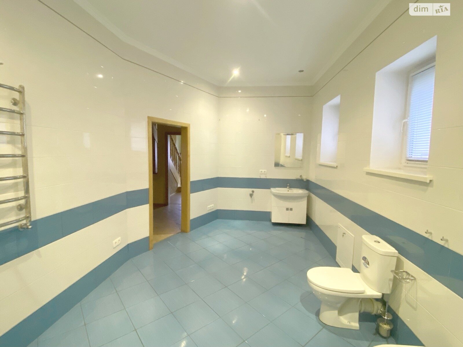 двоповерховий будинок з гаражем, 235.8 кв. м, цегла. Продаж у Великій Димерці фото 1 двоповерховий будинок з гаражем, 235.8 кв. м, цегла. Продаж у Великій Димерці фото 1