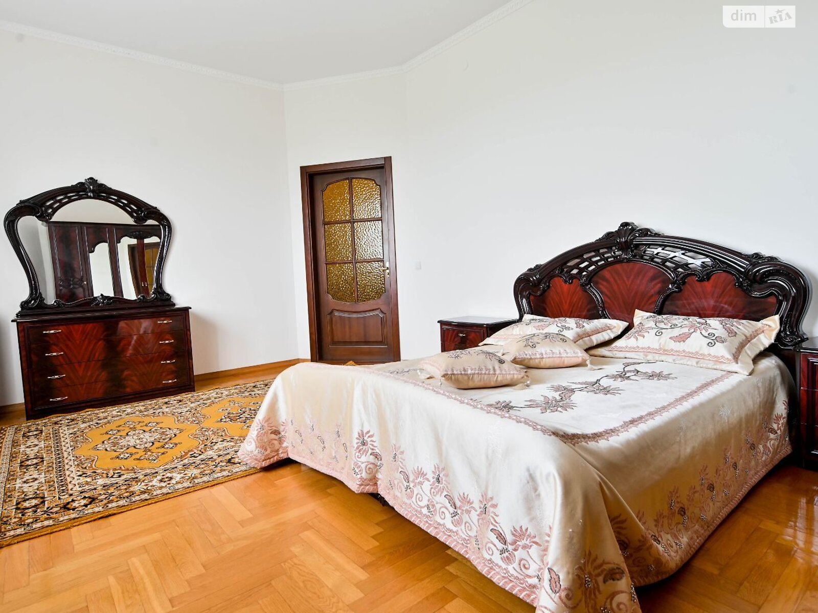двухэтажный дом с верандой, 350 кв. м, кирпич. Продажа в Великой Омеляне фото 1 двухэтажный дом с верандой, 350 кв. м, кирпич. Продажа в Великой Омеляне фото 1