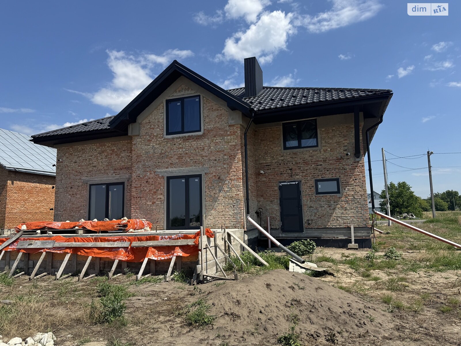 двухэтажный дом, 240 кв. м, кирпич. Продажа в Великиких Бирок фото 1 двухэтажный дом, 240 кв. м, кирпич. Продажа в Великиких Бирок фото 1