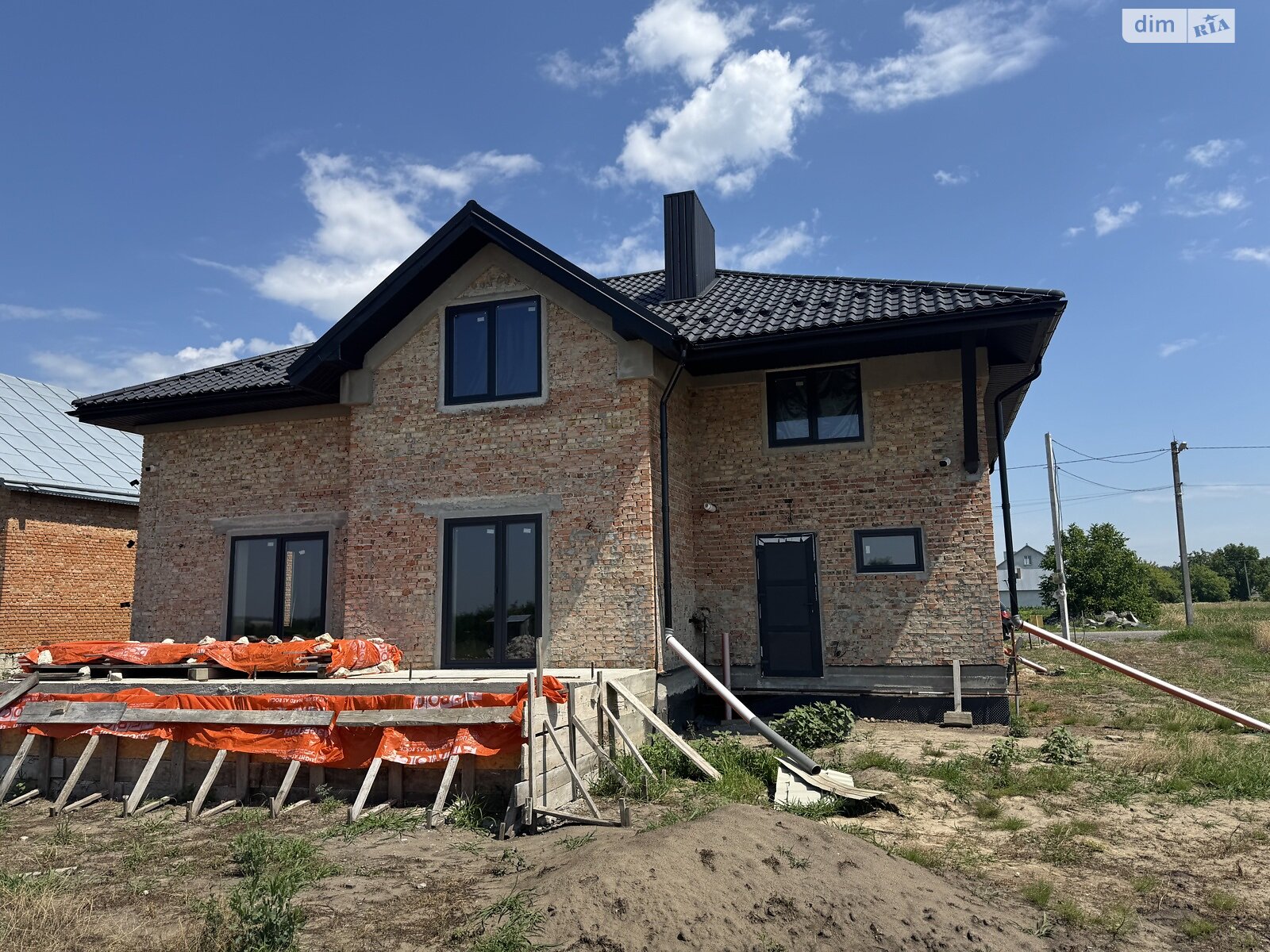 двухэтажный дом, 240 кв. м, кирпич. Продажа в Великиких Бирок фото 1 двухэтажный дом, 240 кв. м, кирпич. Продажа в Великиких Бирок фото 1