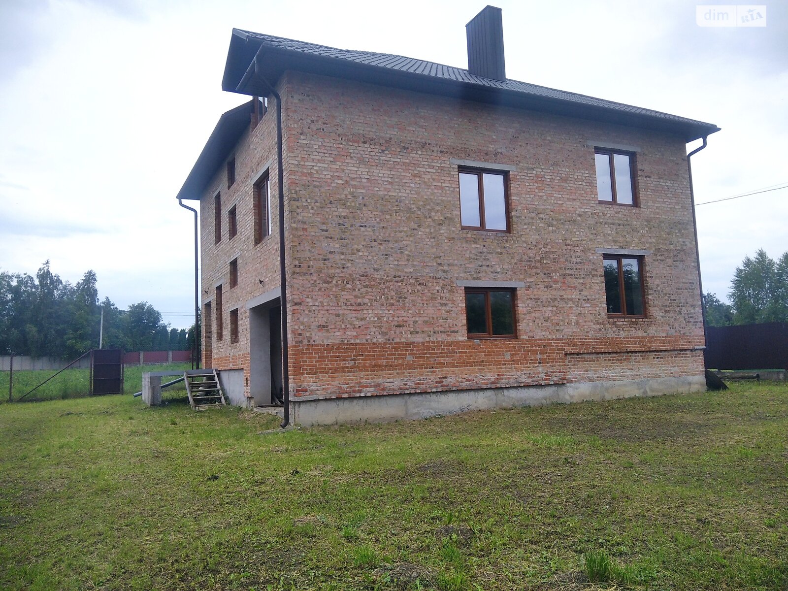 двухэтажный дом с гаражом, 220 кв. м, кирпич. Продажа в Великих Гаях фото 1 двухэтажный дом с гаражом, 220 кв. м, кирпич. Продажа в Великих Гаях фото 1