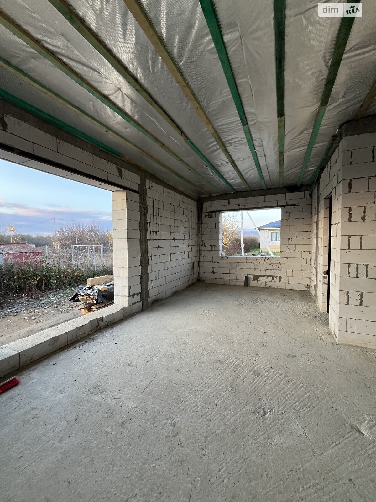 одноэтажный дом с отоплением, 210 кв. м, газобетон. Продажа в Великих Лазах фото 1