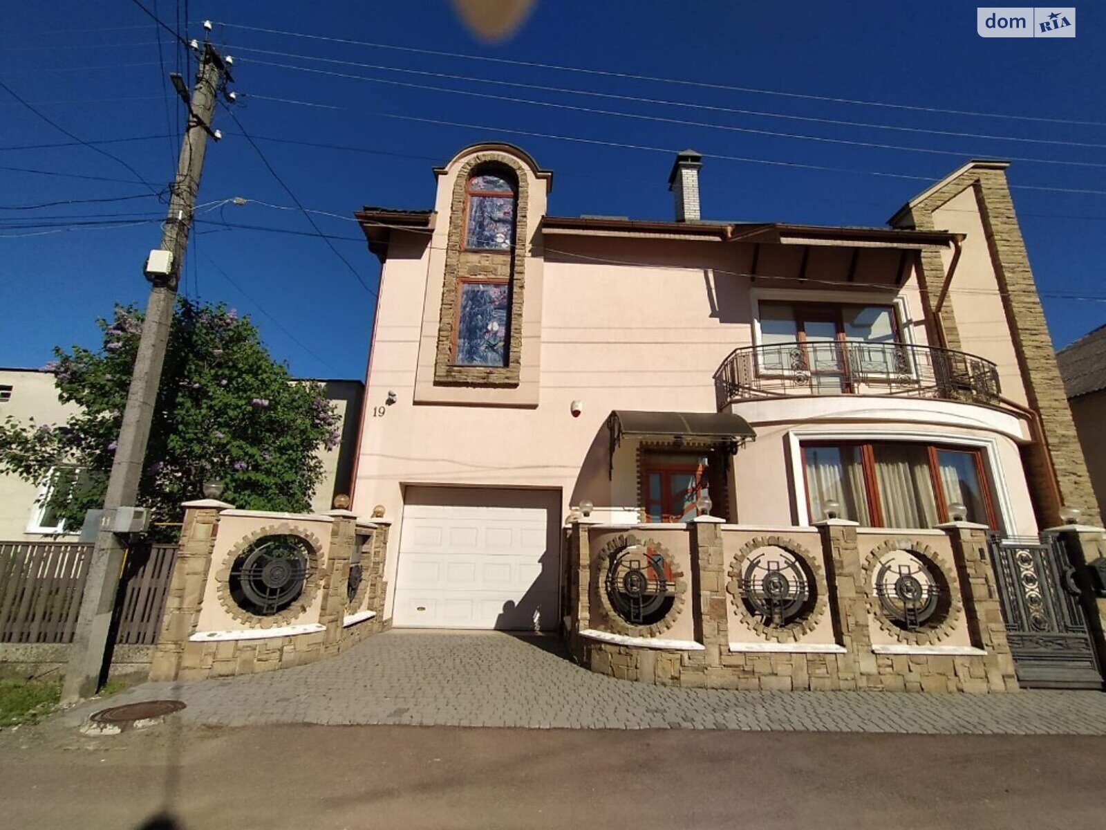 двухэтажный дом веранда, 450 кв. м, кирпич. Продажа в Великом Березном район Большой Березный фото 1