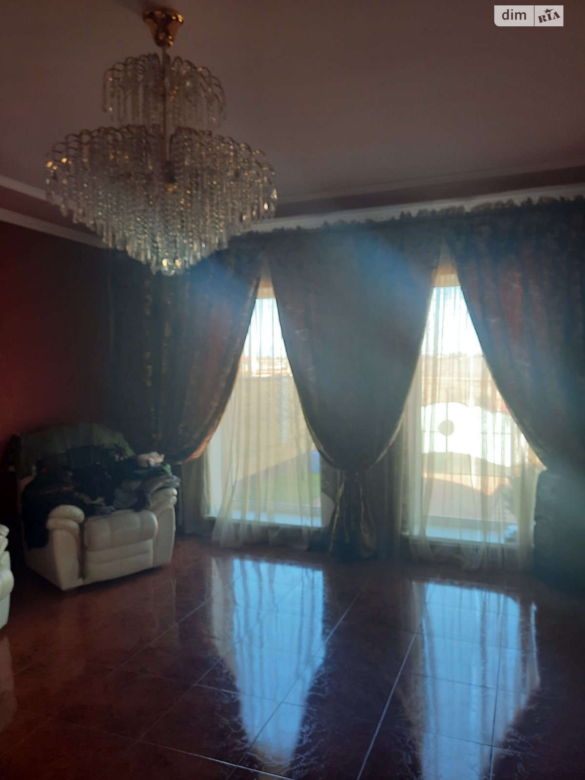 триповерховий будинок з гаражем, 262 кв. м, ракушняк. Продаж у Великому Дальнику фото 1 триповерховий будинок з гаражем, 262 кв. м, ракушняк. Продаж у Великому Дальнику фото 1