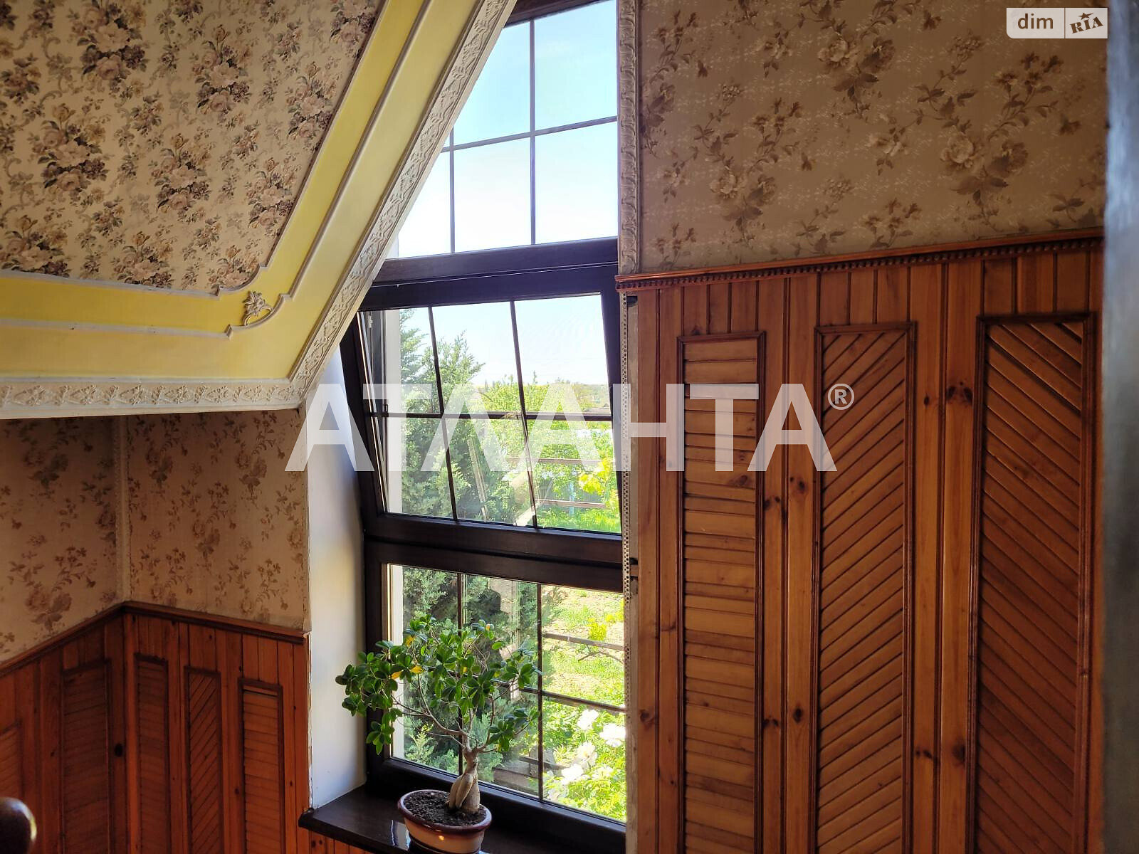 триповерховий будинок бесідка, 320 кв. м, ракушечник (ракушняк). Продаж у Великому Дальнику фото 1 триповерховий будинок бесідка, 320 кв. м, ракушечник (ракушняк). Продаж у Великому Дальнику фото 1