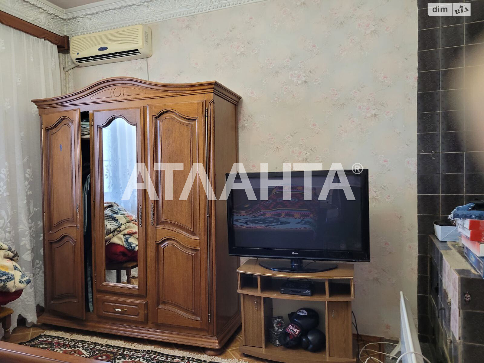 триповерховий будинок бесідка, 320 кв. м, ракушечник (ракушняк). Продаж у Великому Дальнику фото 1 триповерховий будинок бесідка, 320 кв. м, ракушечник (ракушняк). Продаж у Великому Дальнику фото 1