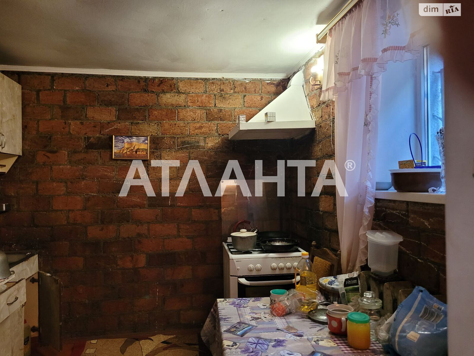 триповерховий будинок бесідка, 320 кв. м, ракушечник (ракушняк). Продаж у Великому Дальнику фото 1 триповерховий будинок бесідка, 320 кв. м, ракушечник (ракушняк). Продаж у Великому Дальнику фото 1