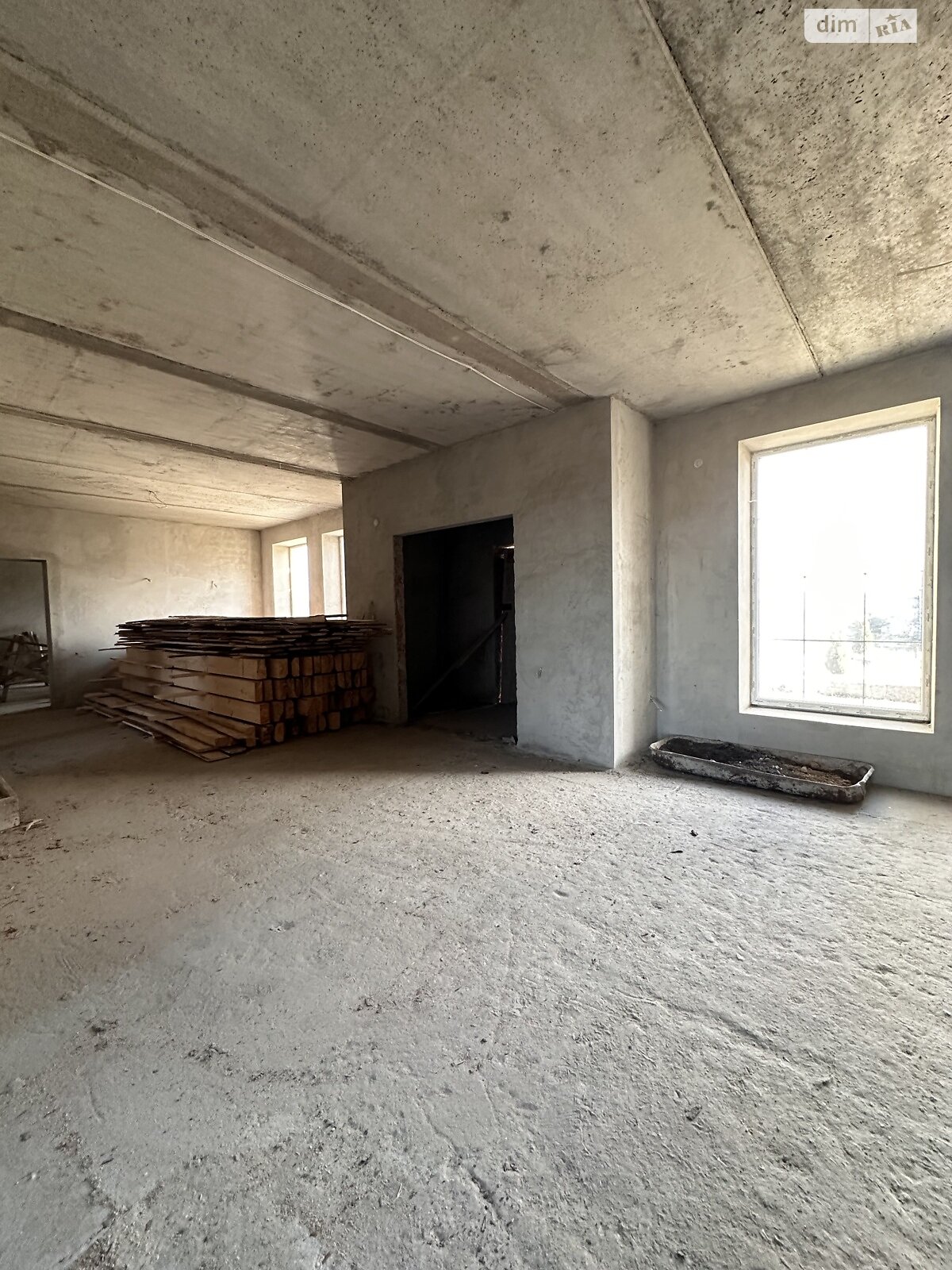 трехэтажный дом беседка, 750 кв. м, кирпич. Продажа в Великом Ходачкове фото 1 трехэтажный дом беседка, 750 кв. м, кирпич. Продажа в Великом Ходачкове фото 1