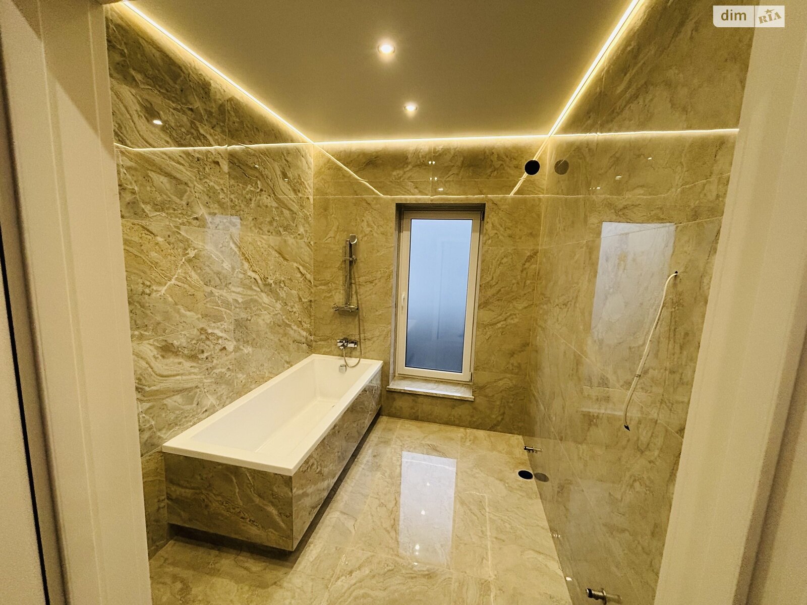 одноэтажный дом, 155 кв. м, кирпич. Продажа в Великом Кучурове фото 1