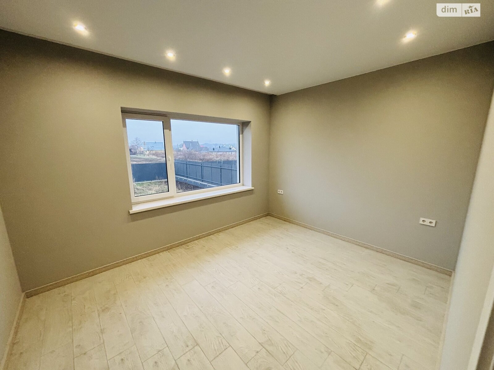 одноэтажный дом, 155 кв. м, кирпич. Продажа в Великом Кучурове фото 1