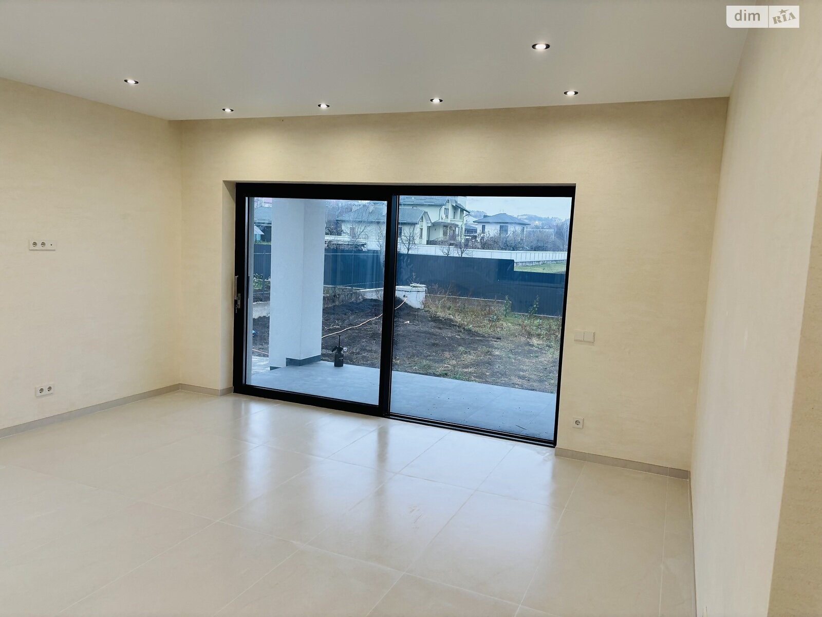 одноэтажный дом, 155 кв. м, кирпич. Продажа в Великом Кучурове фото 1