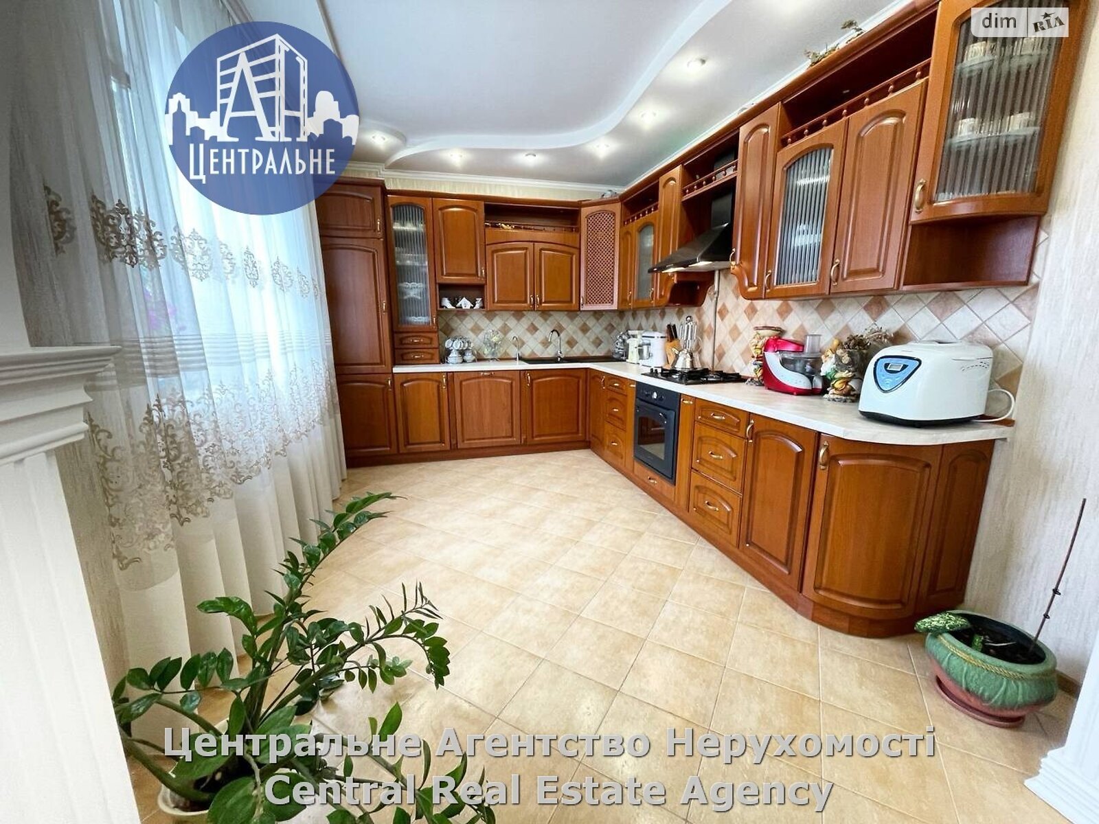 двухэтажный дом с балконом, 212 кв. м, кирпич. Продажа в Великом Кучурове фото 1 двухэтажный дом с балконом, 212 кв. м, кирпич. Продажа в Великом Кучурове фото 1