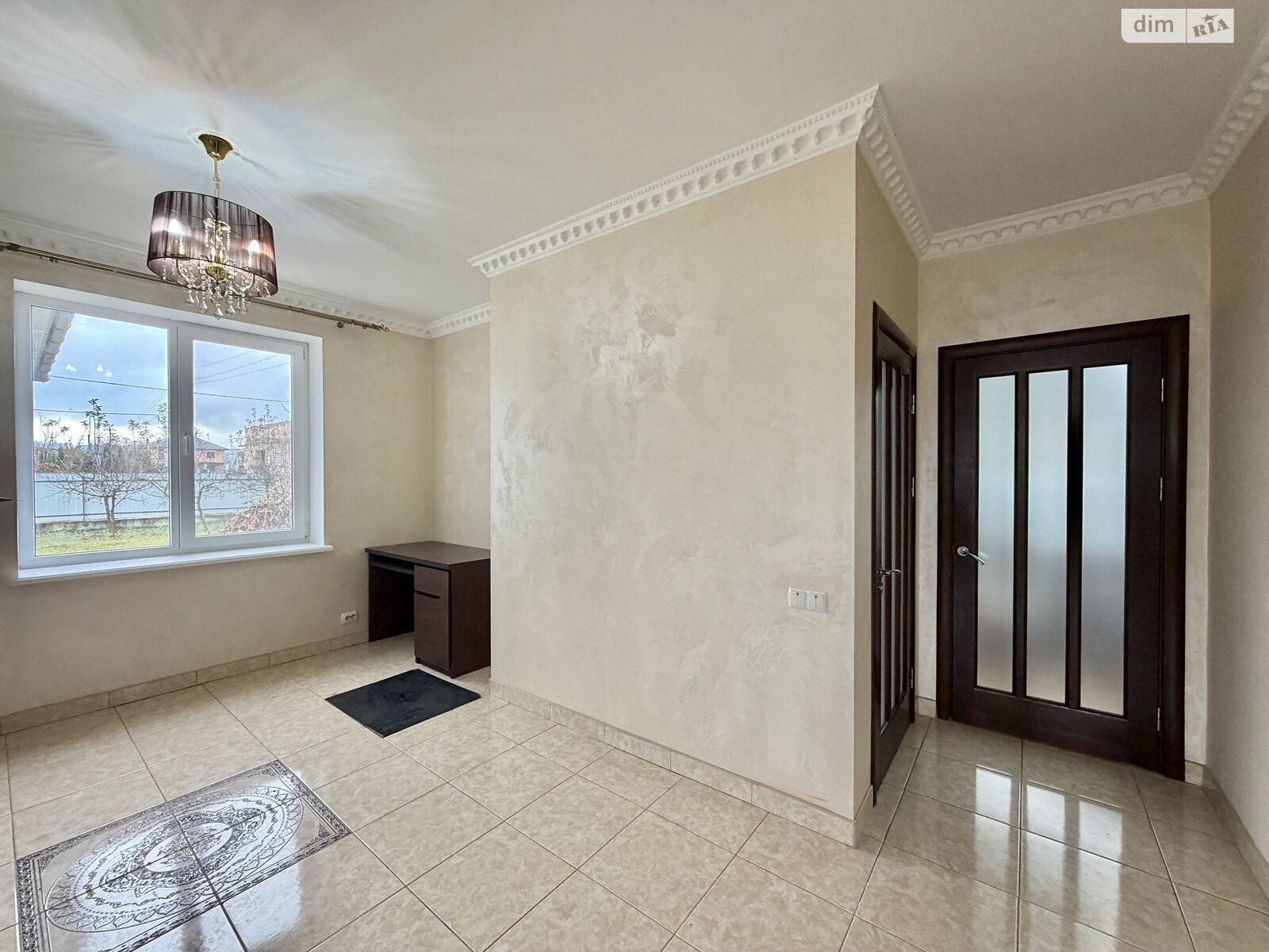 двухэтажный дом с гаражом, 152 кв. м, кирпич. Продажа в Великом Кучурове фото 1