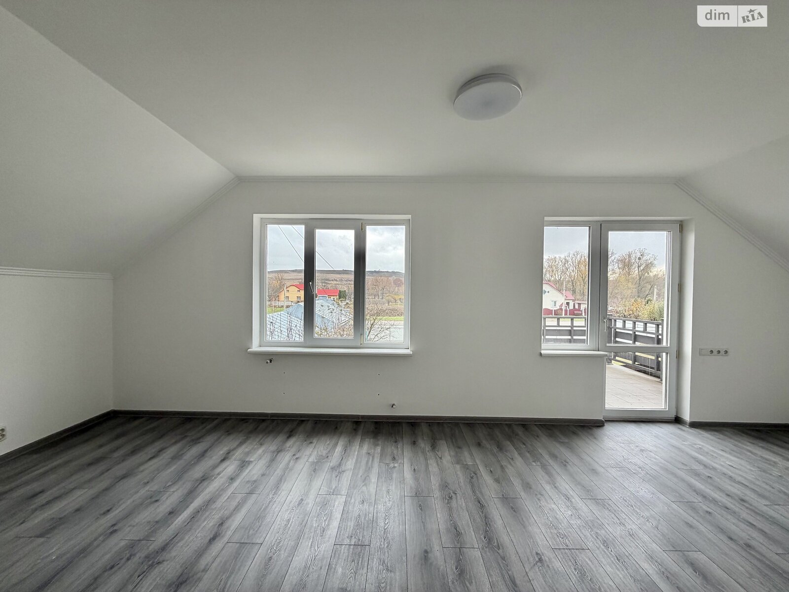 двухэтажный дом с гаражом, 152 кв. м, кирпич. Продажа в Великом Кучурове фото 1