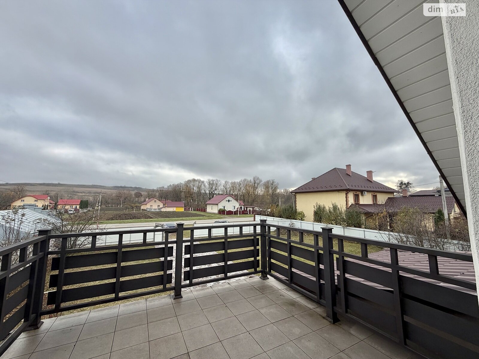 двухэтажный дом с гаражом, 152 кв. м, кирпич. Продажа в Великом Кучурове фото 1